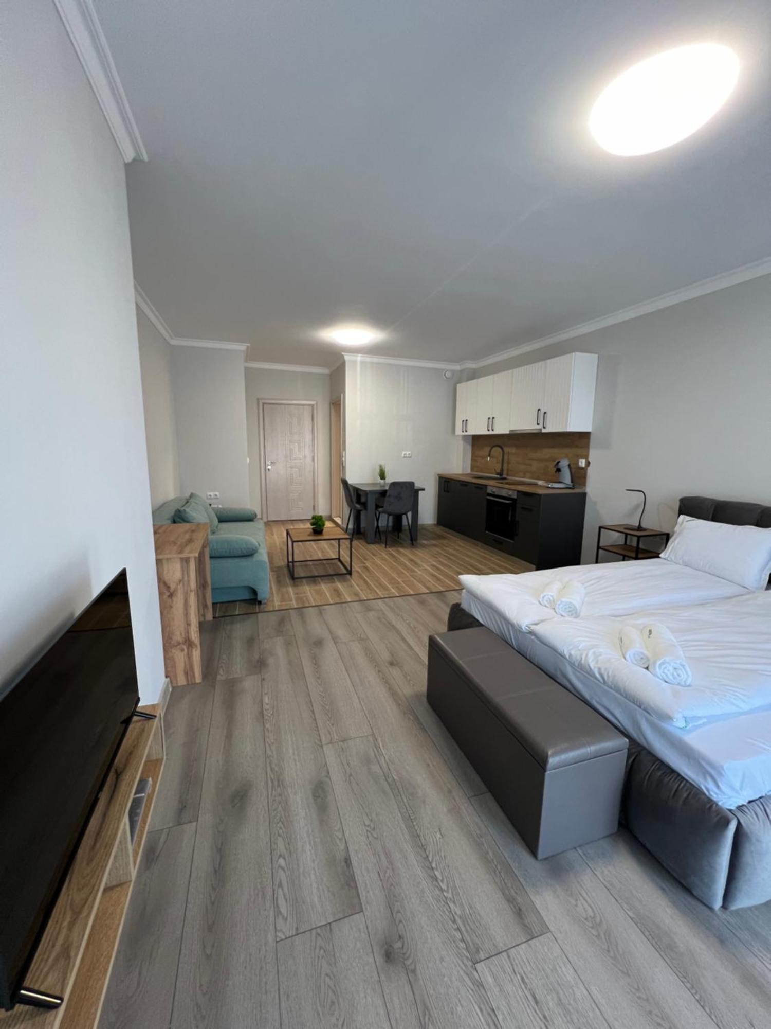 Green Park Apartments And Rooms For Guests Асеновград Экстерьер фото