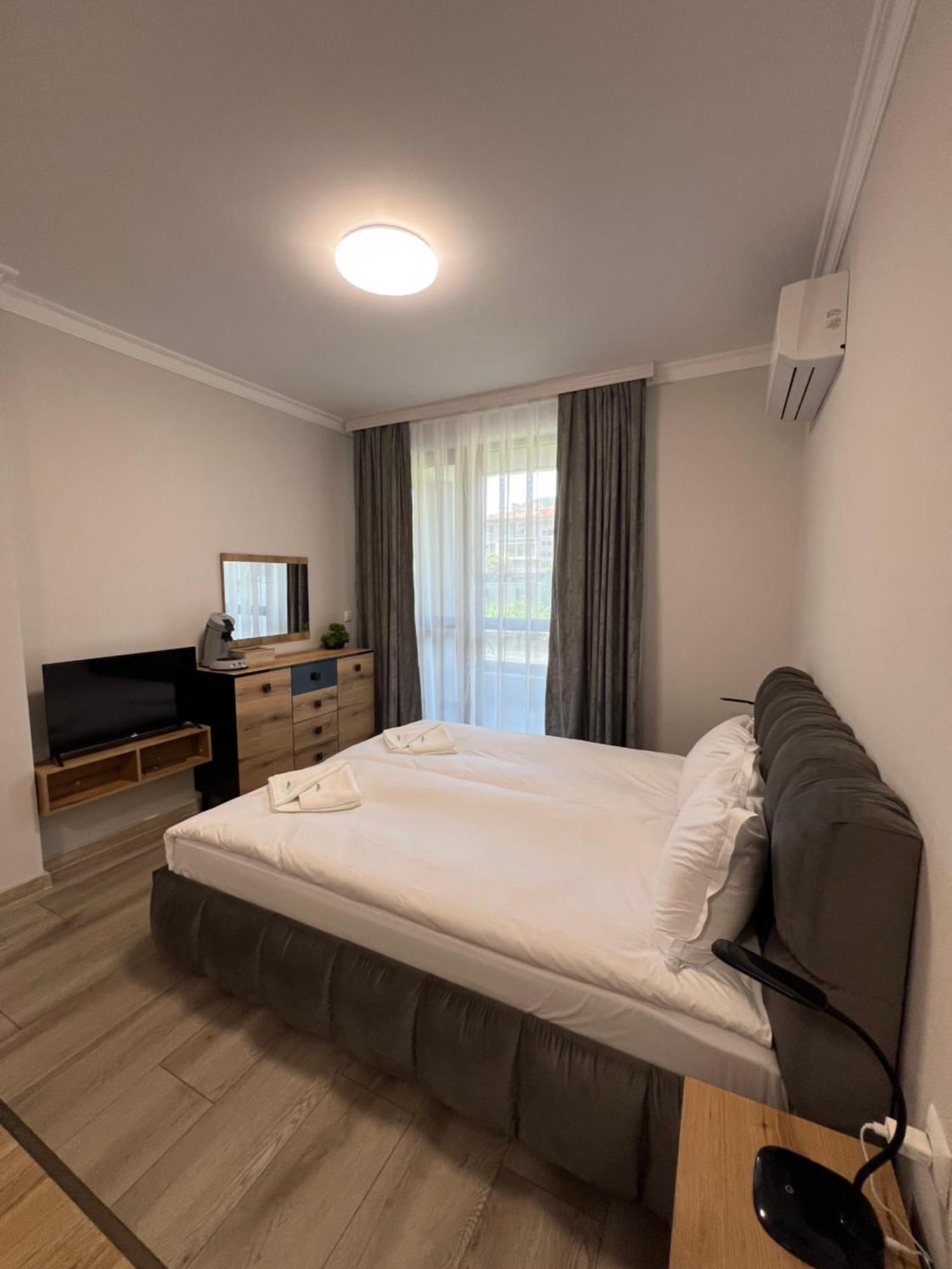 Green Park Apartments And Rooms For Guests Асеновград Экстерьер фото