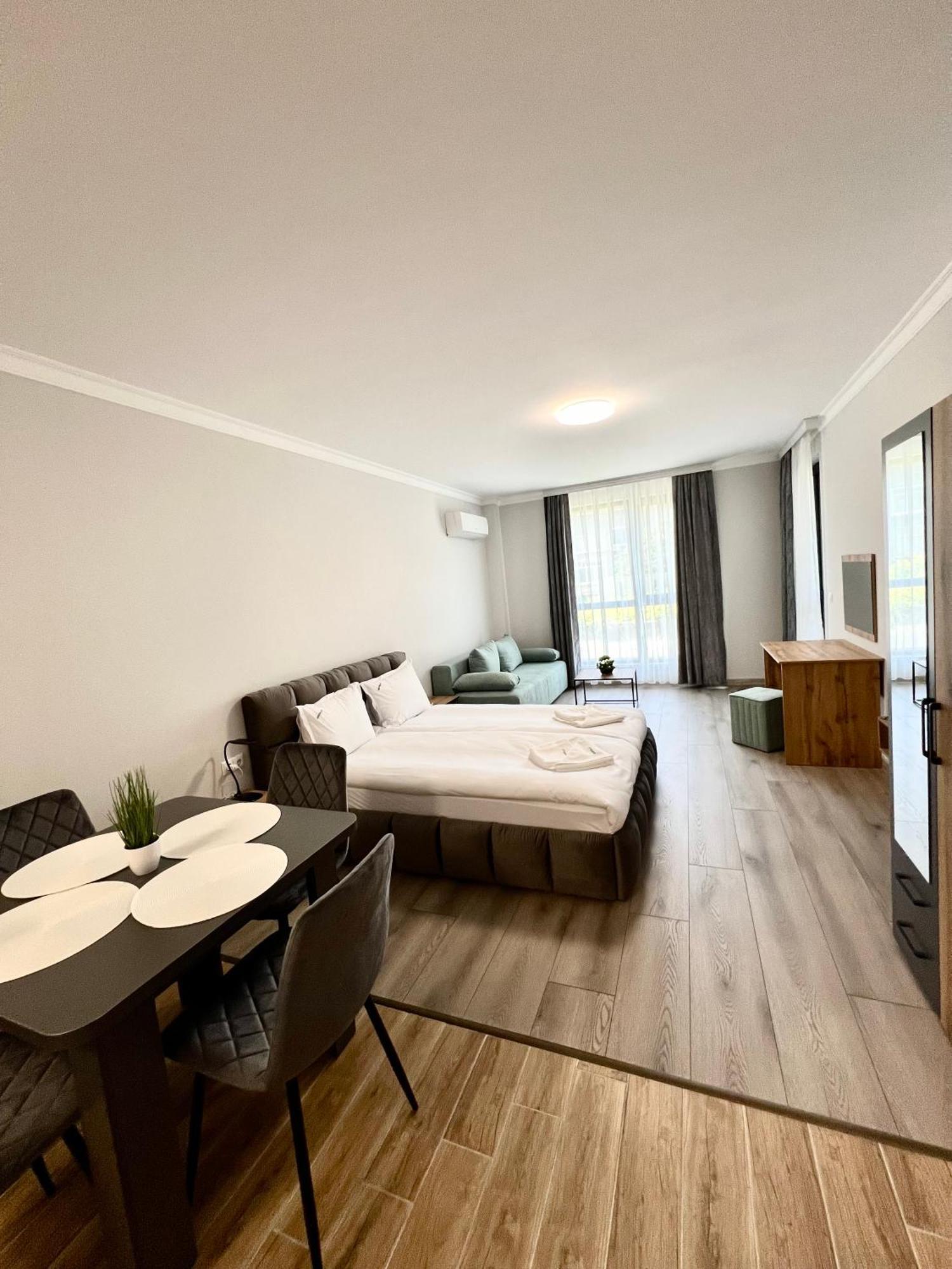 Green Park Apartments And Rooms For Guests Асеновград Экстерьер фото